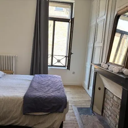 아파트 Meublee Au Calme Dans Maison De Caractere Hyper Centre 3m Gare 아미앵